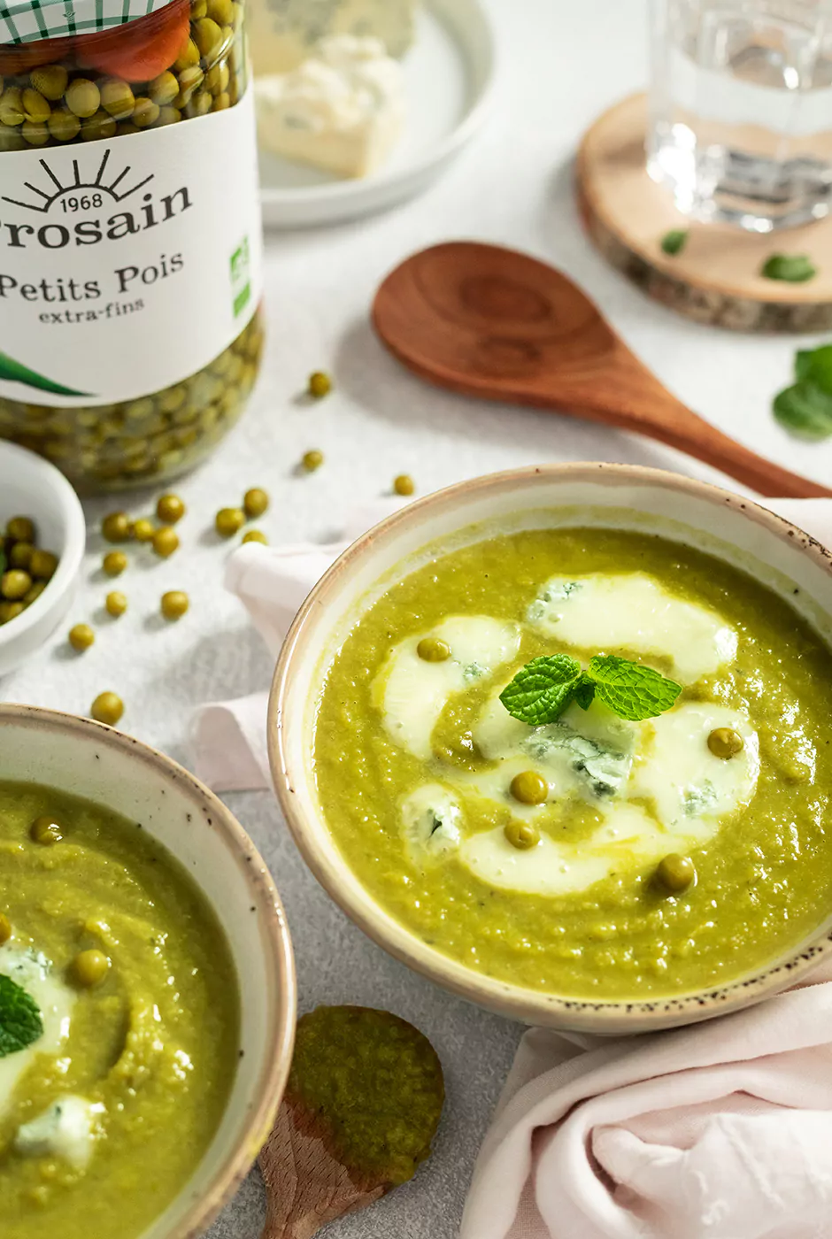 Recette Soupefroidepetitspoisetgorgonzola bio 470x700 @ 2x